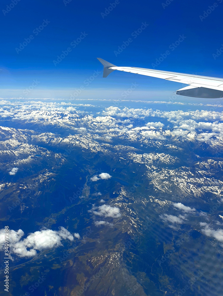 Obraz premium Traveling by plane.