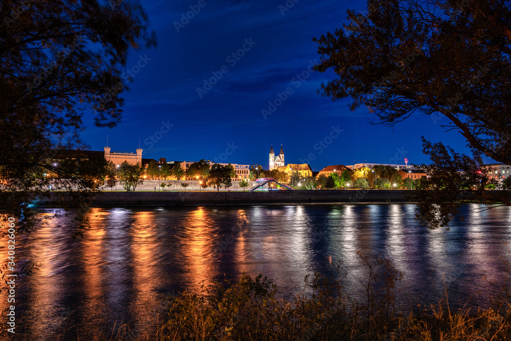 Magdeburg bei nacht