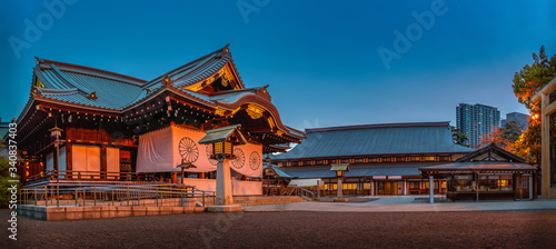 Photo Yasukuni shrine is a Shinto shrine in Tokyo founded by Emperor Meiji and commemo