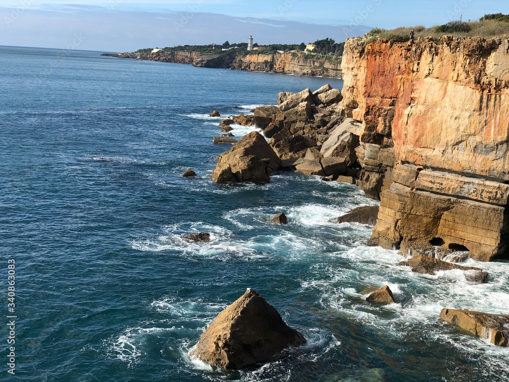 Obraz premium Big Rocks in the Ocean