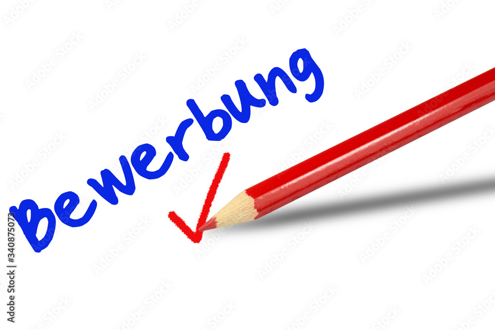 Stift, Blatt Papier und eine Bewerbung Stift, Blatt Papier und eine Bewerbung