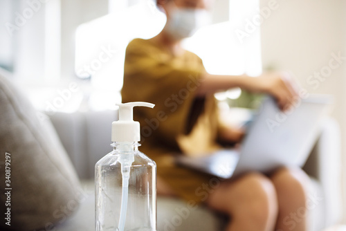 Hand sanitizer gel for preventing coronavirus contamination