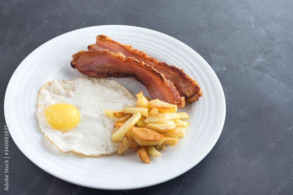 torrezno, egg and potatoes chips torrezno, egg and potatoes chips