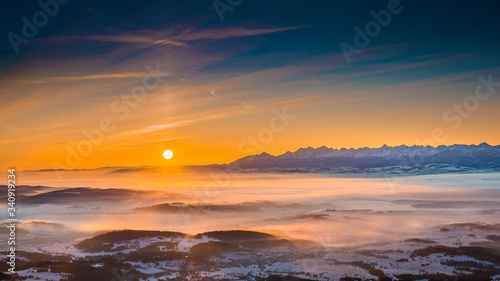 Babia G  ra. Sunrise. Tatry