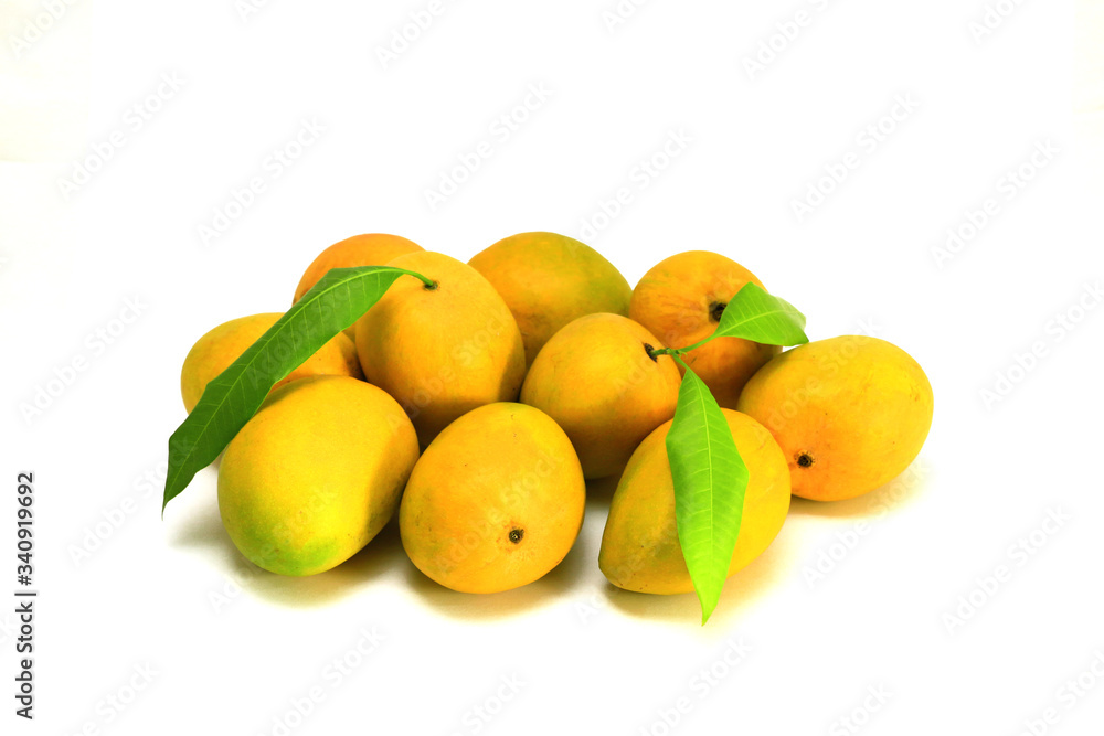 Alphonso Mangoes with leaves
