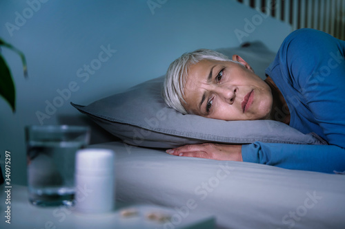 Tablou pe pânză Insomnia and sleeping pills that do not work