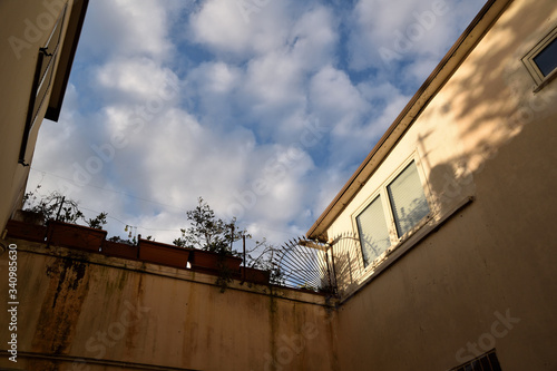 Città e cielo
