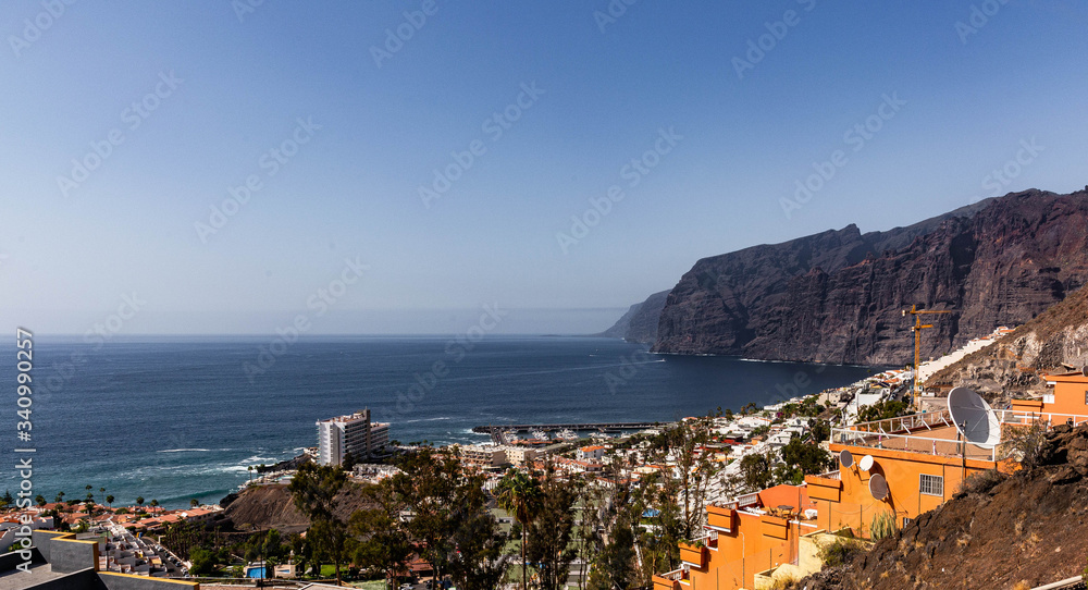Naklejka premium View of the Los Gigantos mountains on Tenerife