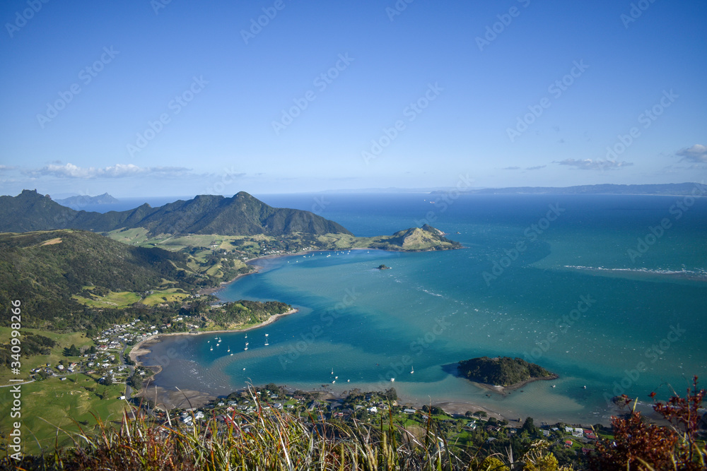 Obraz premium view from the top of mt manaia