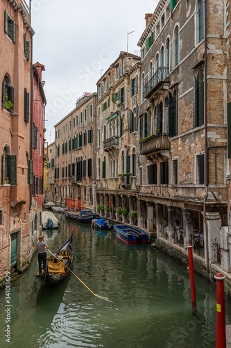 Romantic Venice glimpses and canals