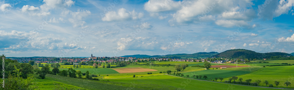 Wolfhagen bei Kassel - Panorama mit Landschaft im Sommer
