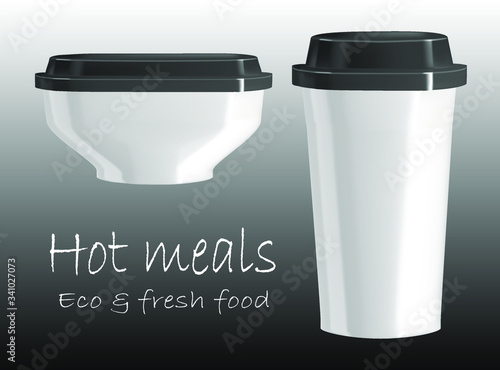 
Vector realistic illustration of a plastic cup and plate with covers. Disposable tableware for a quick meal.