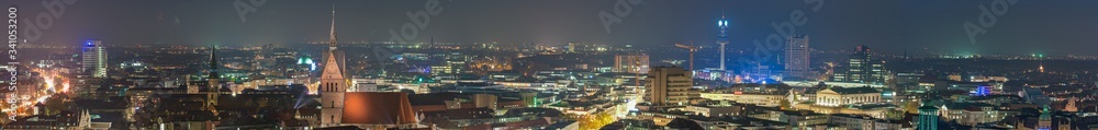 Panorama Blick über die Stadt Hannover 