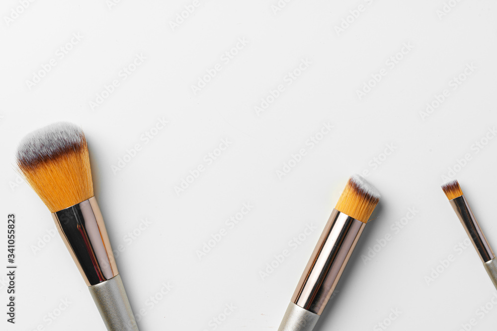 Make-up brushes isolated over white background Make-up brushes isolated over white background