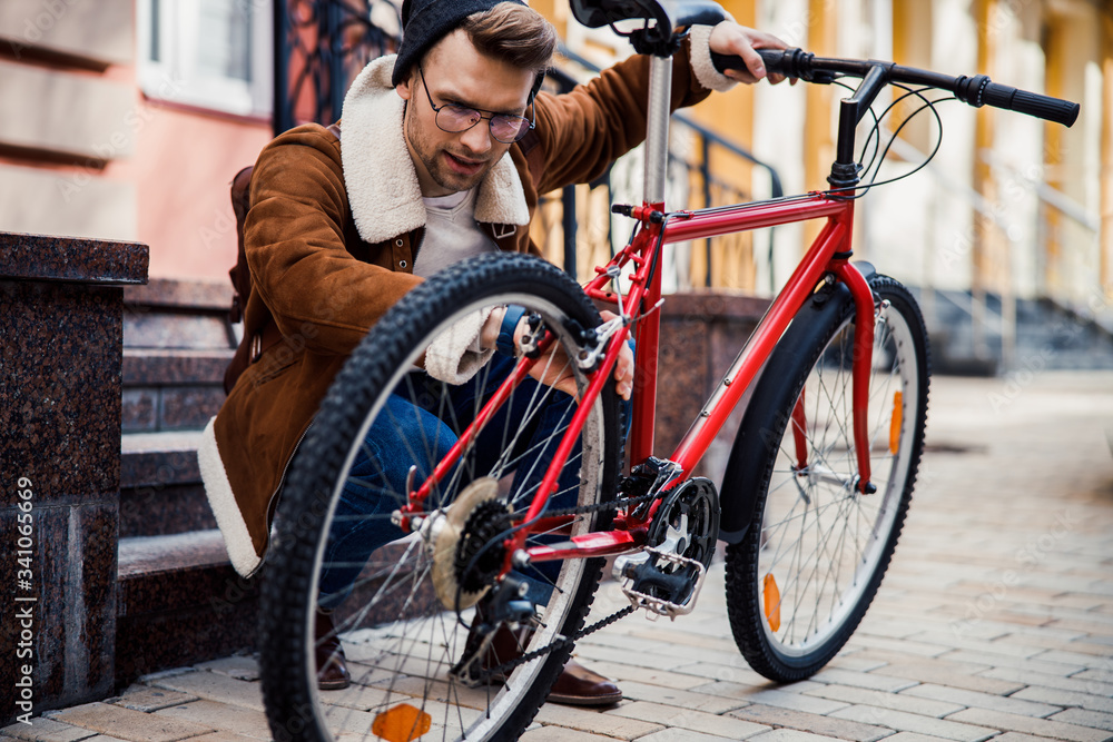 Naklejka premium Something may be wrong with this wheel stock photo