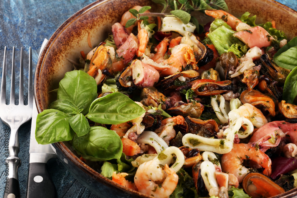 Cockle Salad. Seafood antipasti. Hot and spicy shellfish blood cockles