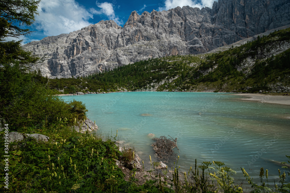 Beautiful Turquoise Lago di Sorapis Lake with Dolomites Mountains, Italy