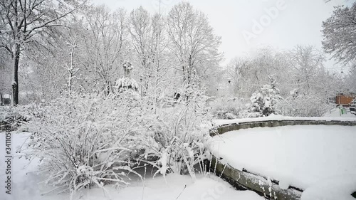 PARQUE CON NIEVE NEVANDO RUMANIA CHITILA 2 photo