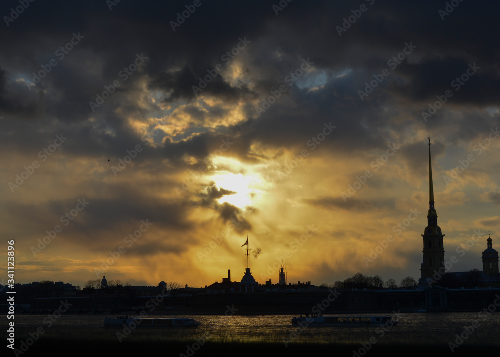 Fototapeta premium Sunset sky in Saint Petersburg