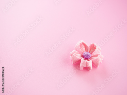 つまみ細工の花 © manbo-photo