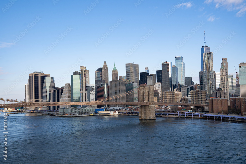 Fototapeta premium Panoramę Nowego Jorku. Widok na Most Brookliński.