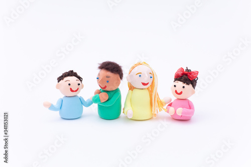 手作り紙粘土人形　こども英会話　英会話教室　国際交流　子供習い事