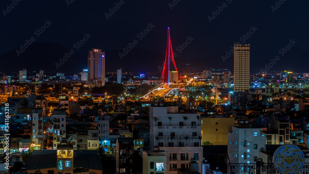 Naklejka premium Da Nang at night