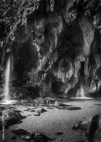 Sierra gorda de Queretaro, cascada y cueva puente de dios, México  photo