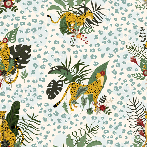 Seamless pattern with wild jungle cheetahs’ animals in different poses and exotics floral and leaves. Tropical cats with leopard print skin. Great for wrap paper, wallpapers, web, surface textile