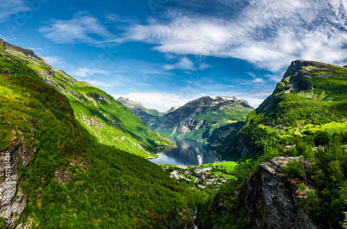 Blick auf den Geirangerfjord in Norwegen