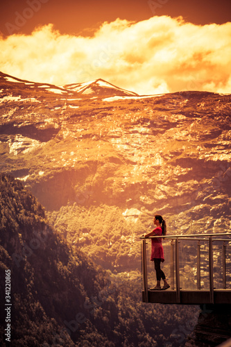 Geirangerfjord vom Aussichtspunkt bei Hellesylt