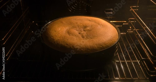 baking sponge cake in the oven