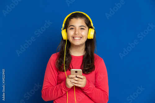 Adorable preteen girl with red jersey © Gelpi