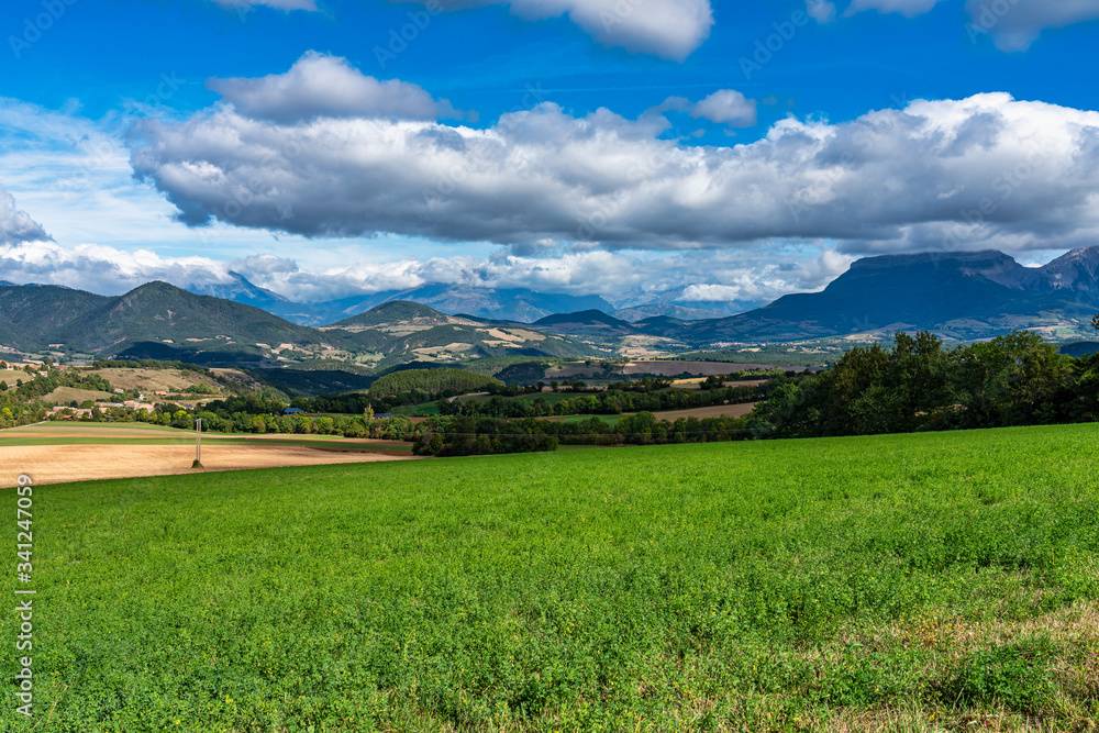 Obraz premium Trieves valley with the Vercors mountain range near Bourg Saint Maurice, France