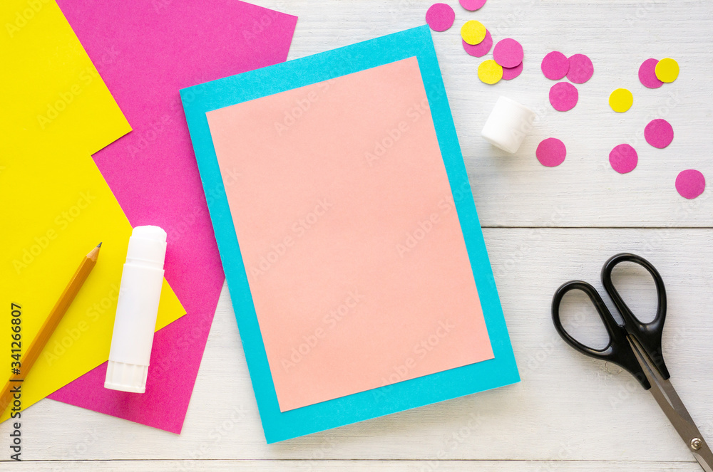 Making children's greeting card with flowers for mother's day Making children's greeting card with flowers for mother's day