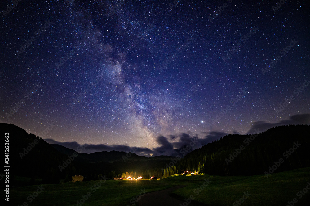 Fototapeta premium via lattea da Saltria, Alpe di Siusi