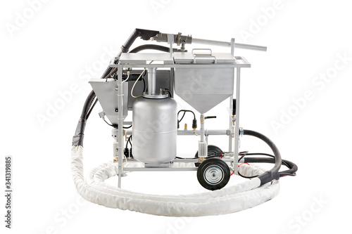 Foto Sandblasting machine on a white background.