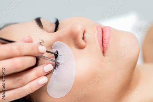 Fotografija Eyelash extension procedure.