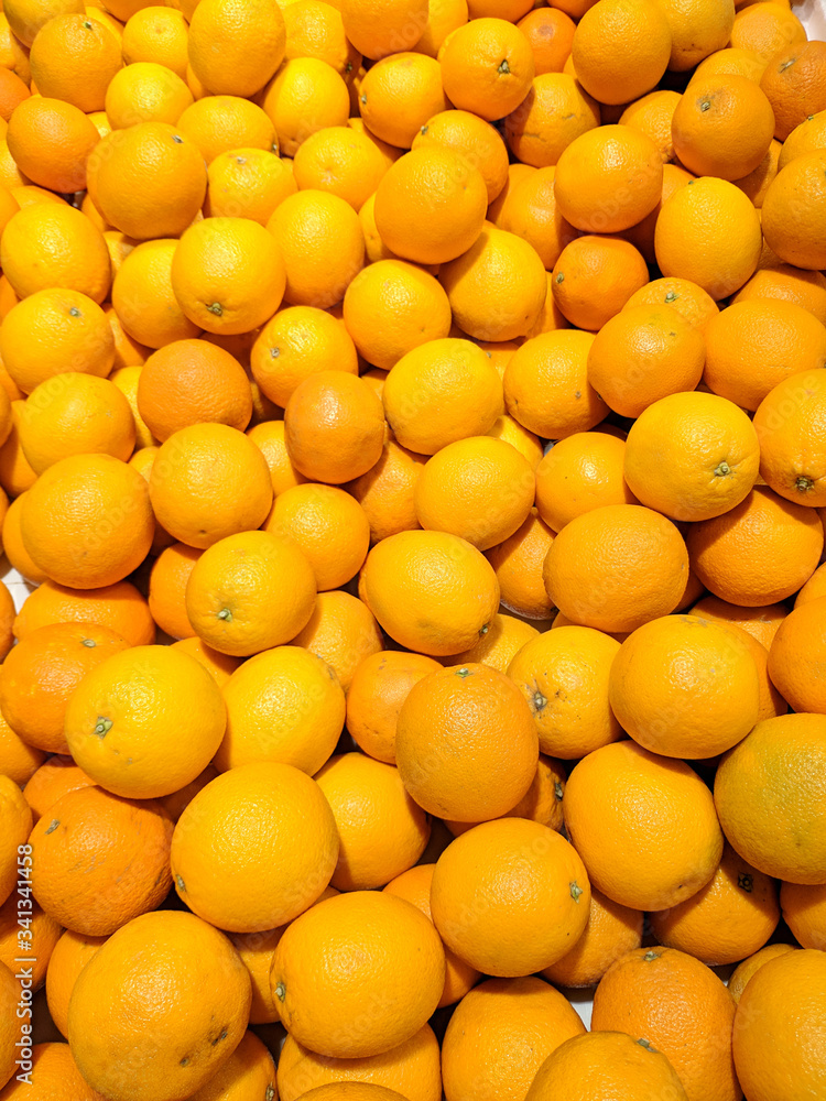 oranges in the market