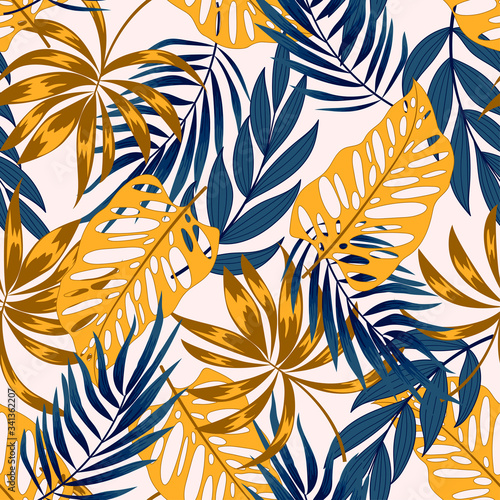 Original seamless tropical pattern with bright plants and leaves on a pastel background. Beautiful seamless vector floral pattern. Tropical botanical. © EltaMax99