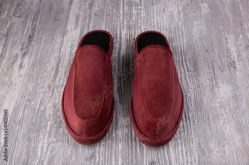 Home slippers made of natural leather, multicolored, different size and different color