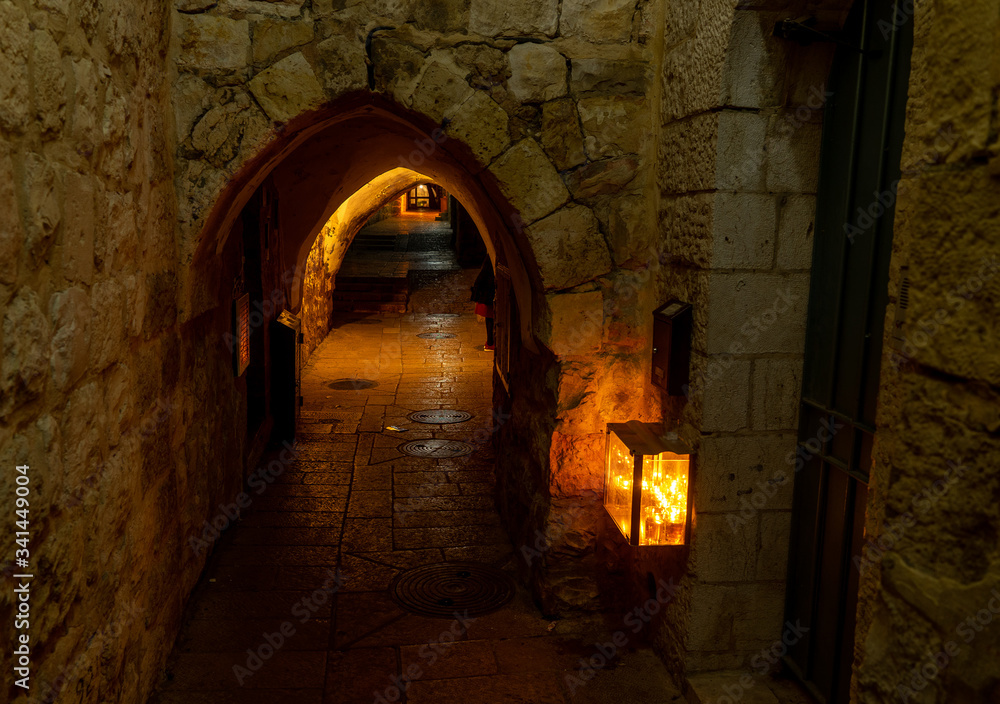 Fototapeta premium Chanuka lights on old jerusalem city street