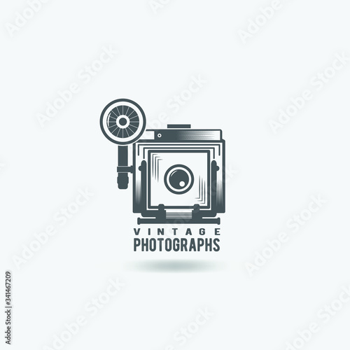retro camera logo