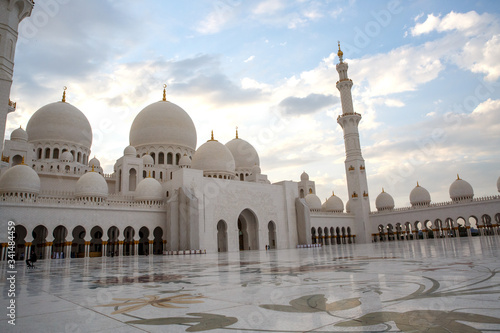 Sheikh Zayed Mosque in Abu Dhabi, United Arab Emirates - detail of columns
