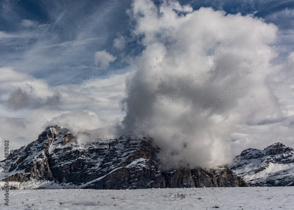 Dolomity. Widok z Pralongia