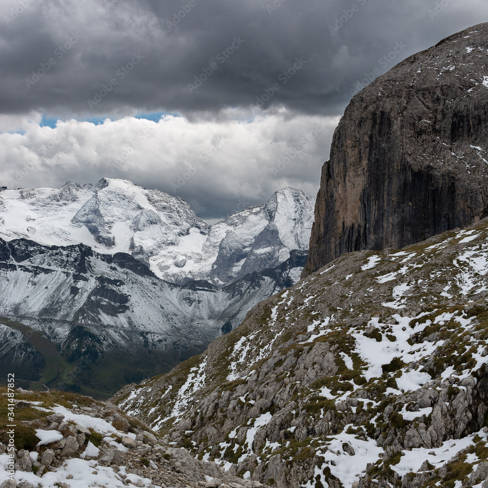 Dolomity. W masywie Sella