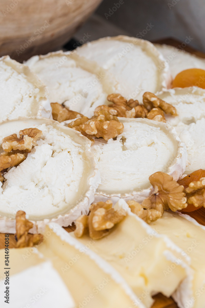 Goat Cheese with walnuts 