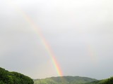 日本の田舎の風景　7月　虹と曇り空
