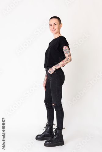 Slika na platnu Cool skinhead tattooed woman