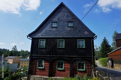 Traditional Umgebindehaus spotted in Hinterhermsdorf, Saxon Switzerland © pisces2386